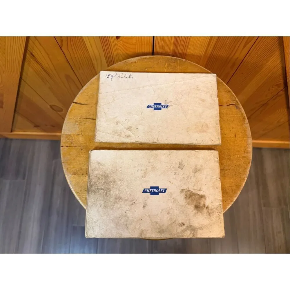 1961 Chevrolet 7 piece paper lot (6552)